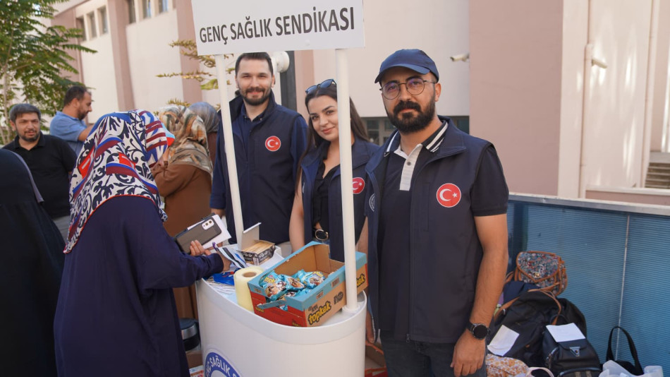 2027 HAC ORGANİZASYONU SAĞLIK PERSONELİ SEÇME SINAVINDA MESLEKTAŞLARIMIZIN YANINDAYDIK